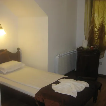 Chorbadji Petkovi Hanove 3*